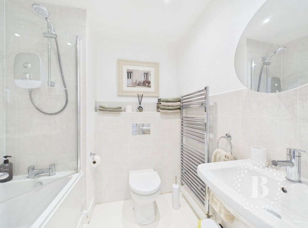 Stylish 2 Bed House photo 5